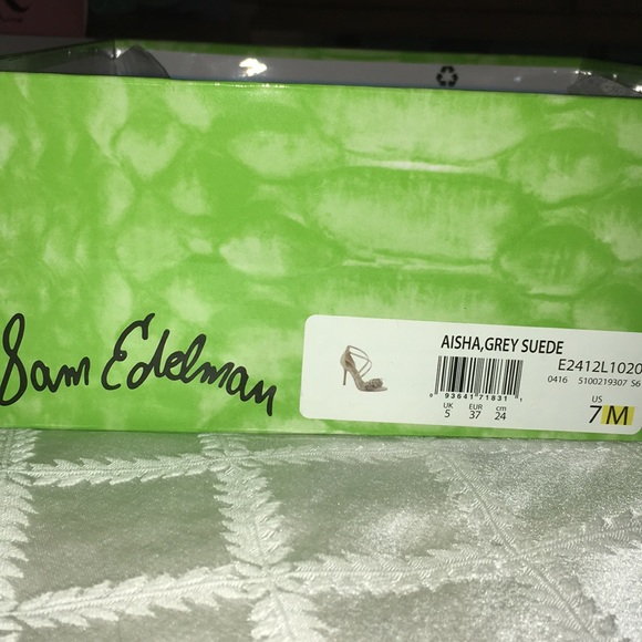 Suede Fringe Heels - Picture 5 of 7